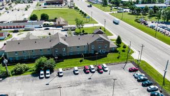 White House Suites | Plainfield | White House Suites, Plainfield - Photo Gallery - 5