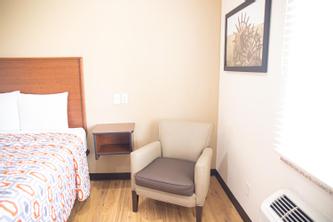 White House Suites | Plainfield | White House Suites, Plainfield - Photo Gallery - 23