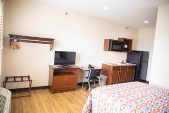 White House Suites | Plainfield | White House Suites, Plainfield - Photo Gallery - 31